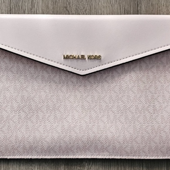 Michael Kors Pink Envelope Style Clutch Purse - Picture 2 of 11